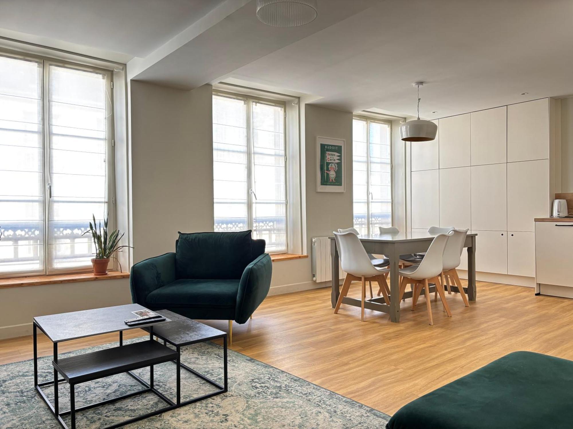 Bajocasse Apt Duplex Spacieux 3 Ch 2 Sdb Cosy Plein Centre Bayeux Decoration Elegante Proche Plages Du Debarquement Esterno foto